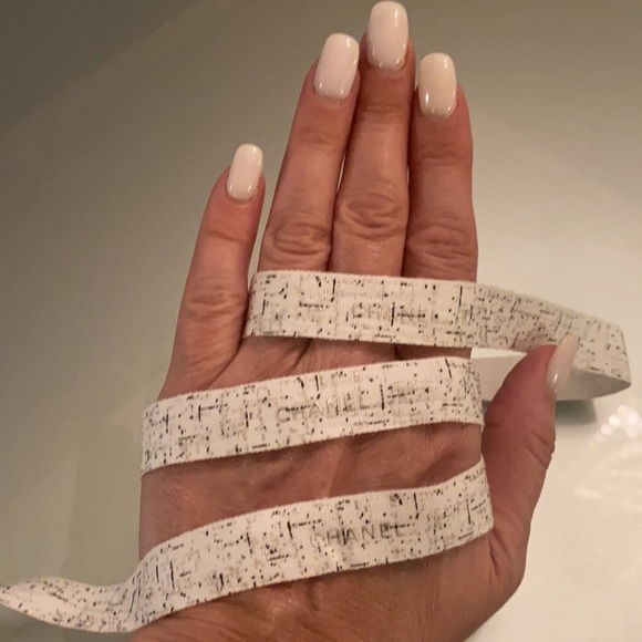 CHANEL 💯%auth- 6ft of logo ribbon in tweet print - Picture 3 of 8
